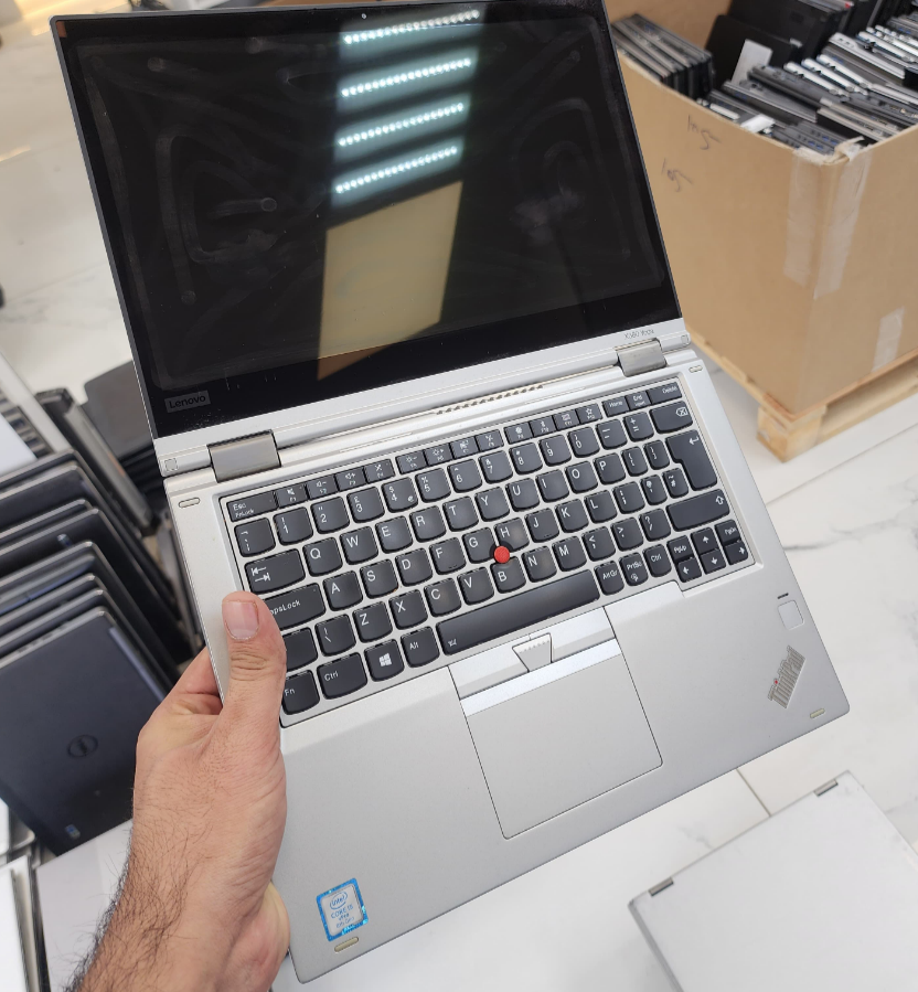 Lenovo thinkpad Yoga 370 i5 7th 8/256 Gris